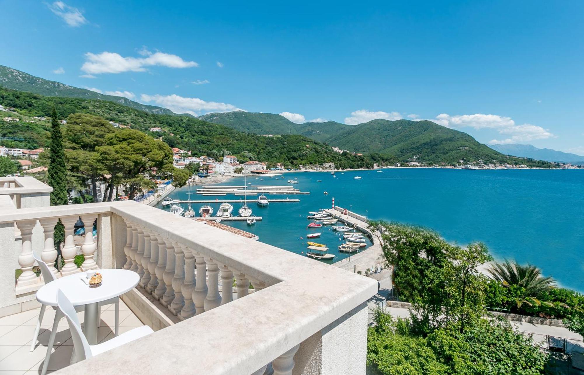 Boutique Hotel Kredo Herceg Novi Dış mekan fotoğraf