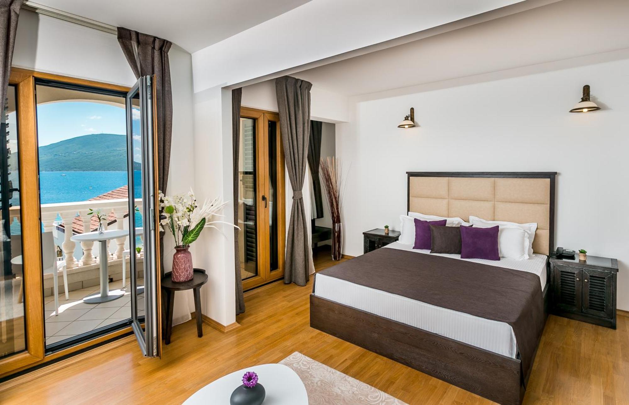 Boutique Hotel Kredo Herceg Novi Dış mekan fotoğraf